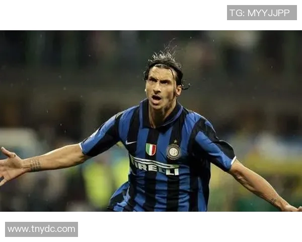 李玮锋:从青涩少年到足球明星的辉煌历程与成就解析